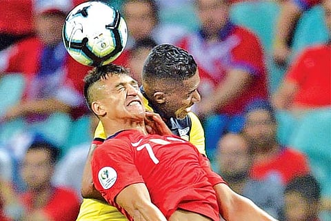 Sanchez strike takes Chile into last 8