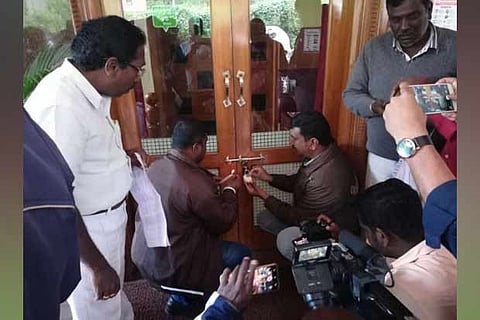 Kodaikanal municipality officials seal an unauthorised restaurant