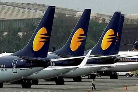 IndiGo woos Jet Airways' pilots, offers compensation for overdue salaries