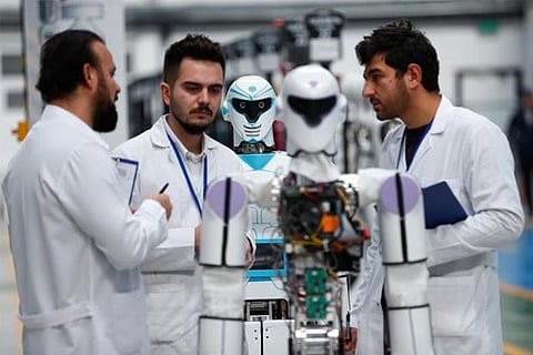 Scientists develop robotic swarm for medical use