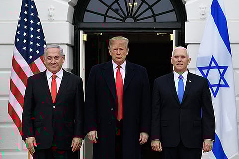 Trump signs decree recognizing Israeli sovereignty over Golan Heights