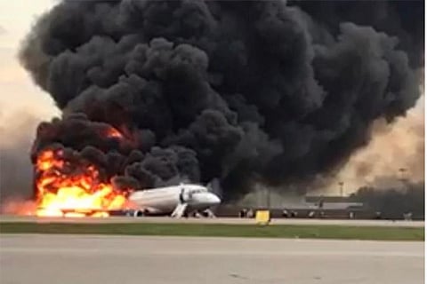 Pilot says lightning caused deadly Russian crash landing