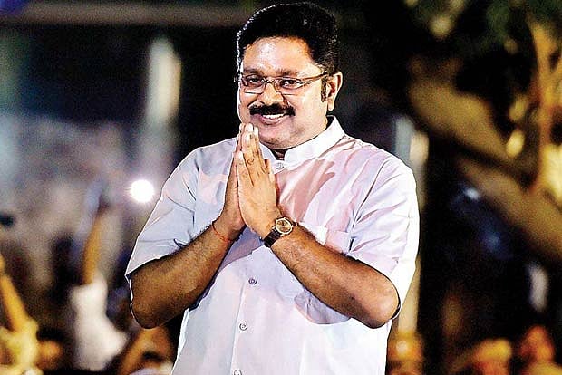 Rebel AIADMK MLAs get Supreme Court reprieve