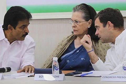 Congress leaders meet Rahul amid leadership crisis