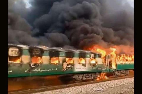 DNA tests planned to identify Pak train fire victims
