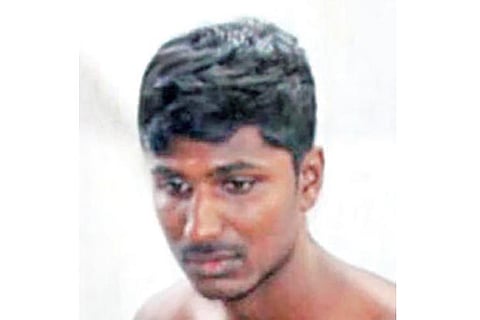 Police aspirant sticks chewing gum on head to look taller, disqualified