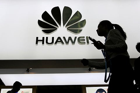 Huawei to pay staff USD 286mn in bonuses for resisting US ban