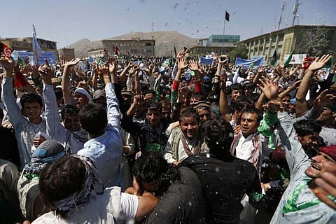 Thousands protest in Kabul against alleged election fraud