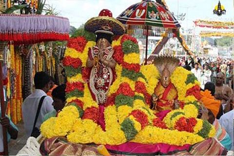 Annual Brahmotsavam: Malayappa Swamy taken out on celestial ride on Chinna Sesha Vahanam on day 2