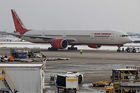 Air India seeks 819 mn dollar loan for refinancing