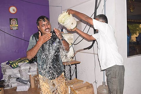 Immolation bid of cable TV operator foiled in Vellore