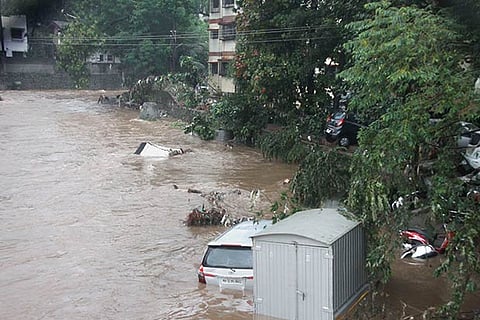 Flooding in Pune after heavy rain, 7 killed, 500 rescued