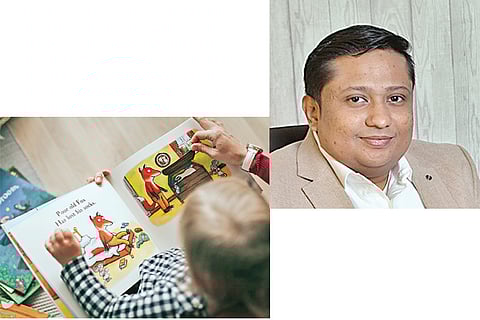 Naveen Valsakumar (Right)