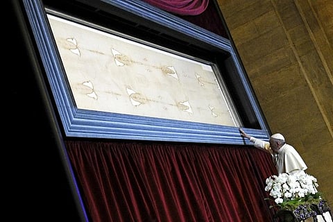 Mysterious Shroud of Turin on virtual display for coronavirus prayer