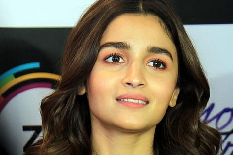 Alia Bhatt 'finally' reads Harry Potter, sister Shaheen is 'so proud'