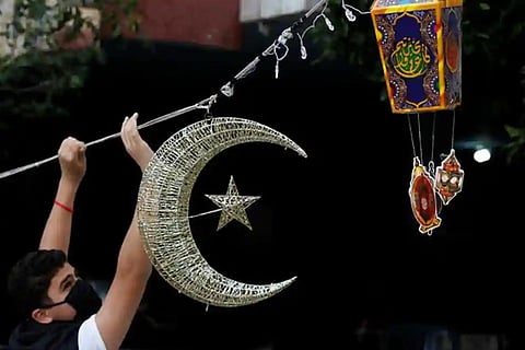 People observe Ramzan in lockdown shadow