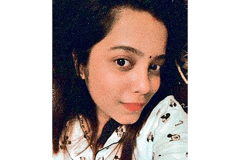 Pallavi Vatsa (25), Privare firm employee