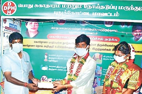 A newly-wed couple donates Rs 20,000 towards CM Relief Fund