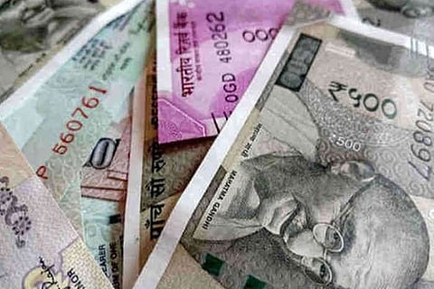 Rupee surges 63 paise to 75.03 against US dollar in early trade