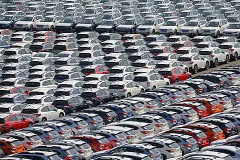 In July, retail sales of PVs down by 25 pc