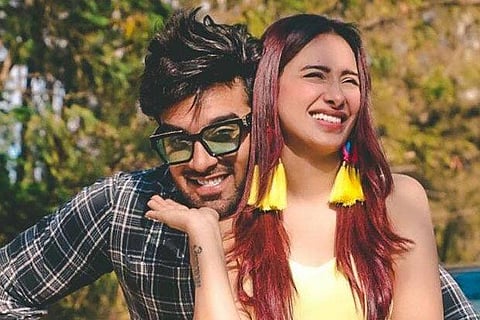 Mahira and Paras try to give 'Bigg Boss' feel to their new music video