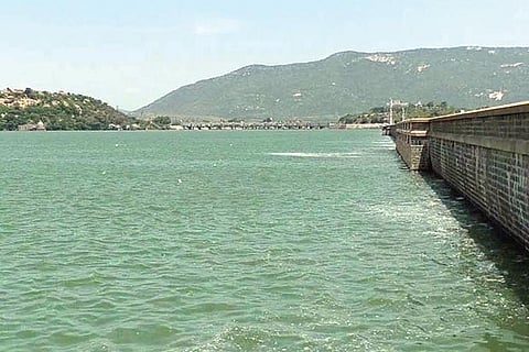 Rain subsides in catchment, inflow into Mettur dips