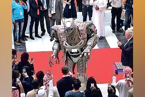 DeTect: King of Bahrain did not have a robotic bodyguard