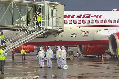 Centre permits meals on flights, no-fly list for flyers who refuse to wear masks