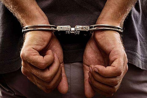 Two drug peddlers arrested in Bengaluru
