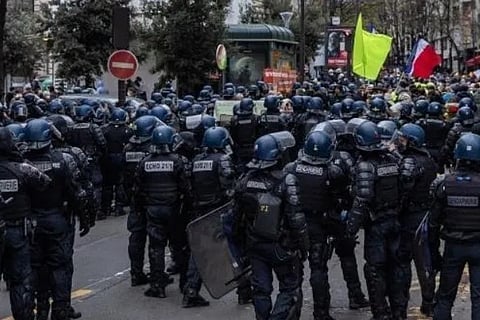 142 arrested during anti-security law protest in Paris