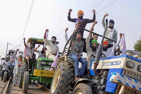 Will hold 'tractor march' if govt does not talk of repealing farm laws: Farmer unions