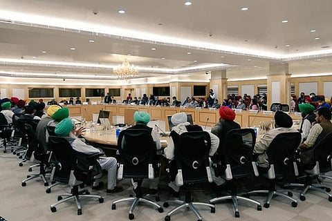 'Wall of lies' to fall soon, says Agri minister as Centre invites 40 farmer unions for next round of talks