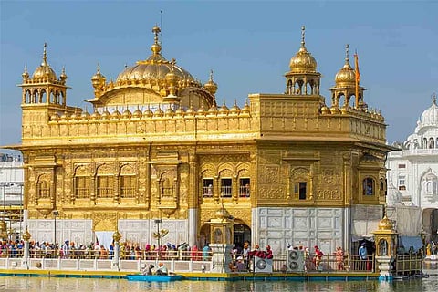 Akal Takht mulling ban on mobile phones inside Golden Temple