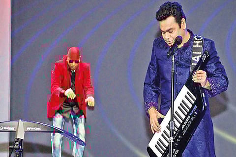 Rahman will perform along with musical artiste Ameya Dabli at the ?Ekam Satt Unity Concert? in Mumba