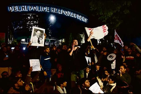 JNU violence: Delhi police registers case against unidentified people