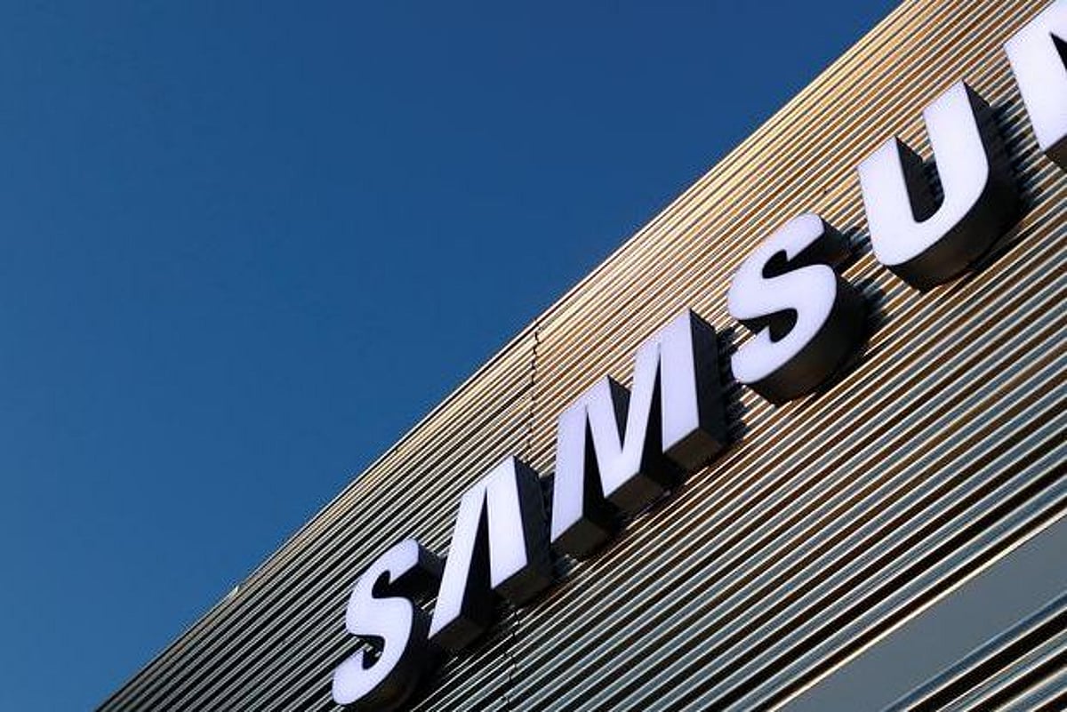 Samsung debuts portable SSD T7 with fingerprint scanner
