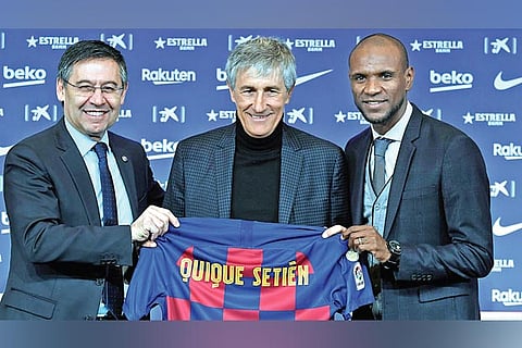 Barca sacks coach Valverde, appoints Setien