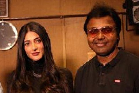 Shruti Haasan croons for Sethupathi’s Laabam