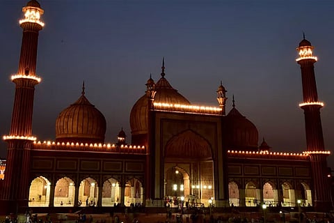 Scribe moves SC seeking entry of Muslim women for prayers in mosque