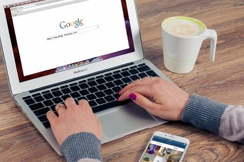 Google Search brings AR dinosaurs to living room