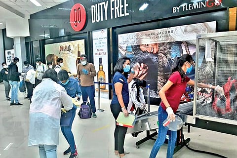 100 medical students among 559 Indians to arrive in city