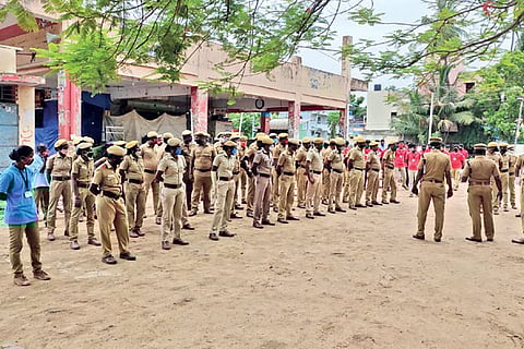 Cops being briefed on the situation and measures to be adopted to handle the Friday protest