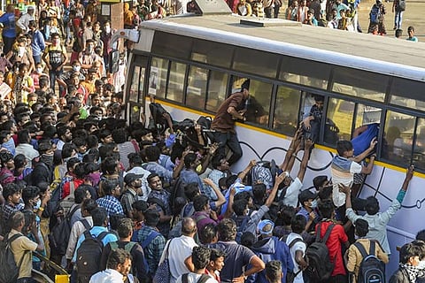 Buses running in 6 Gurugram routes to ease commuters' woes