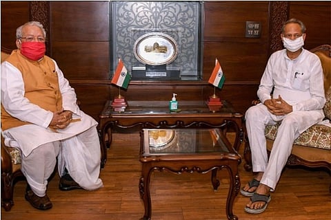 Rajasthan CM Ashok Gehlot with Governor Kalraj Mishra (File Photo)