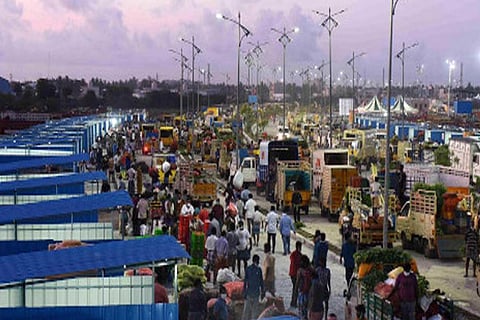 Thieves, snakes haunt traders at Tirumazhisai