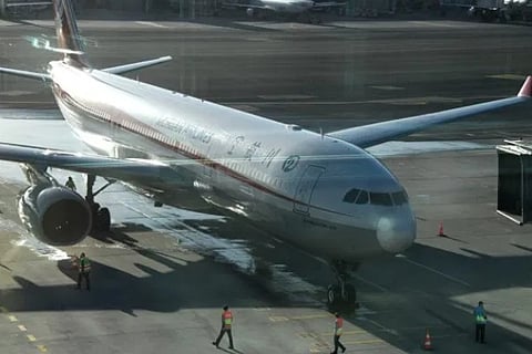 Turkey partially resumes domestic flights