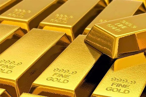 Gold rises Rs 348, silver jumps by Rs 794