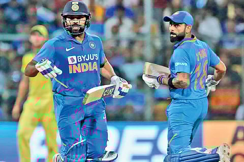 Finch sought the advice of umpire Michael on how to break the partnership between Virat and Rohit