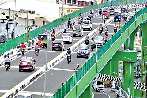 Vehicles plying on the newly-inaugurated flyover connecting AVR roundabout and Hasthampatti junction