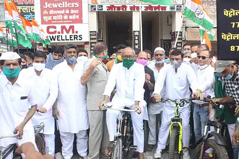 Congress holds cycle rallies in MP against fuel prices' hikes